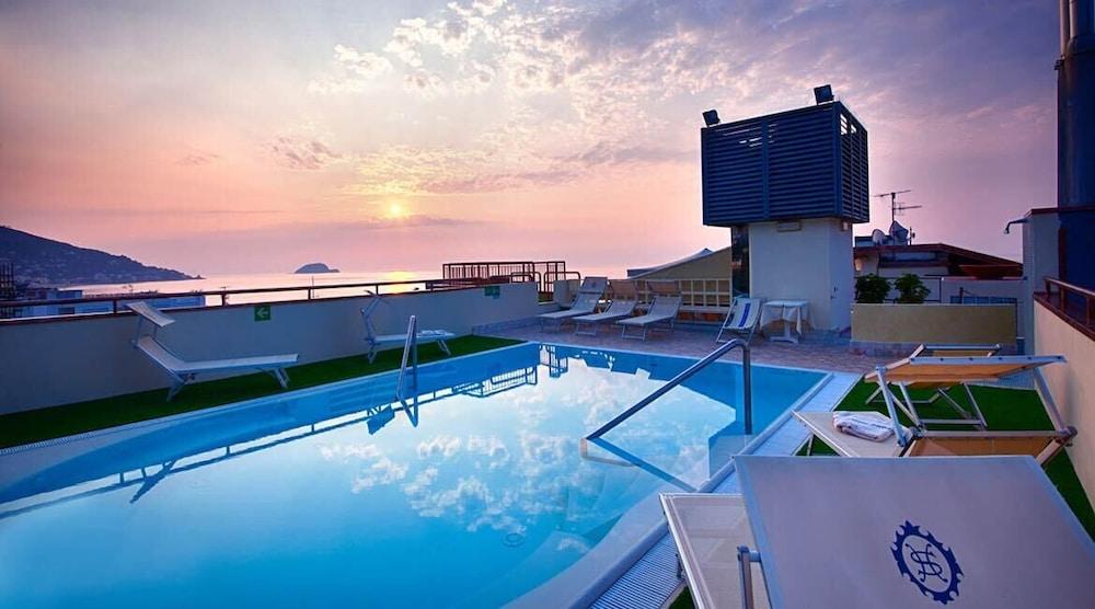 Grand Hotel Spiaggia Alassio Esterno foto