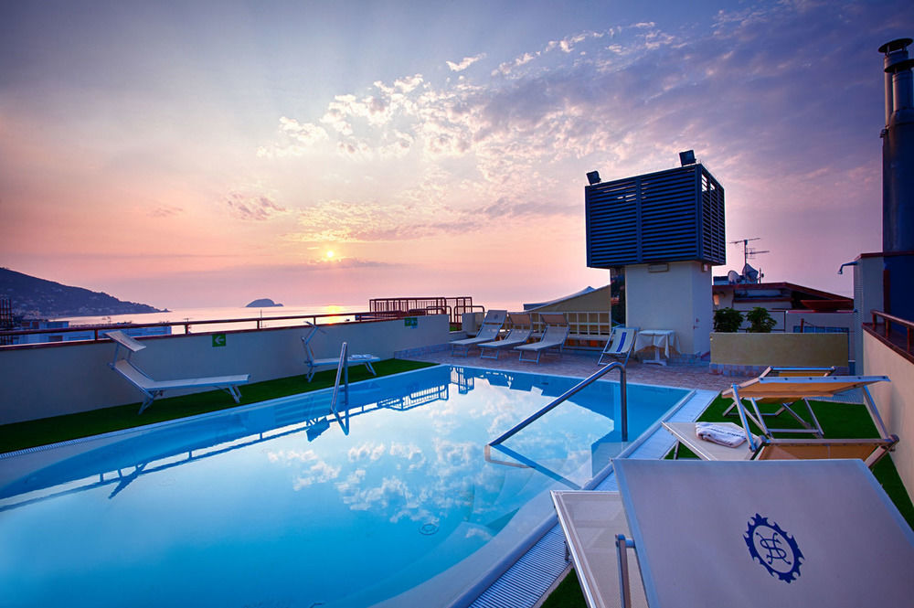Grand Hotel Spiaggia Alassio Esterno foto