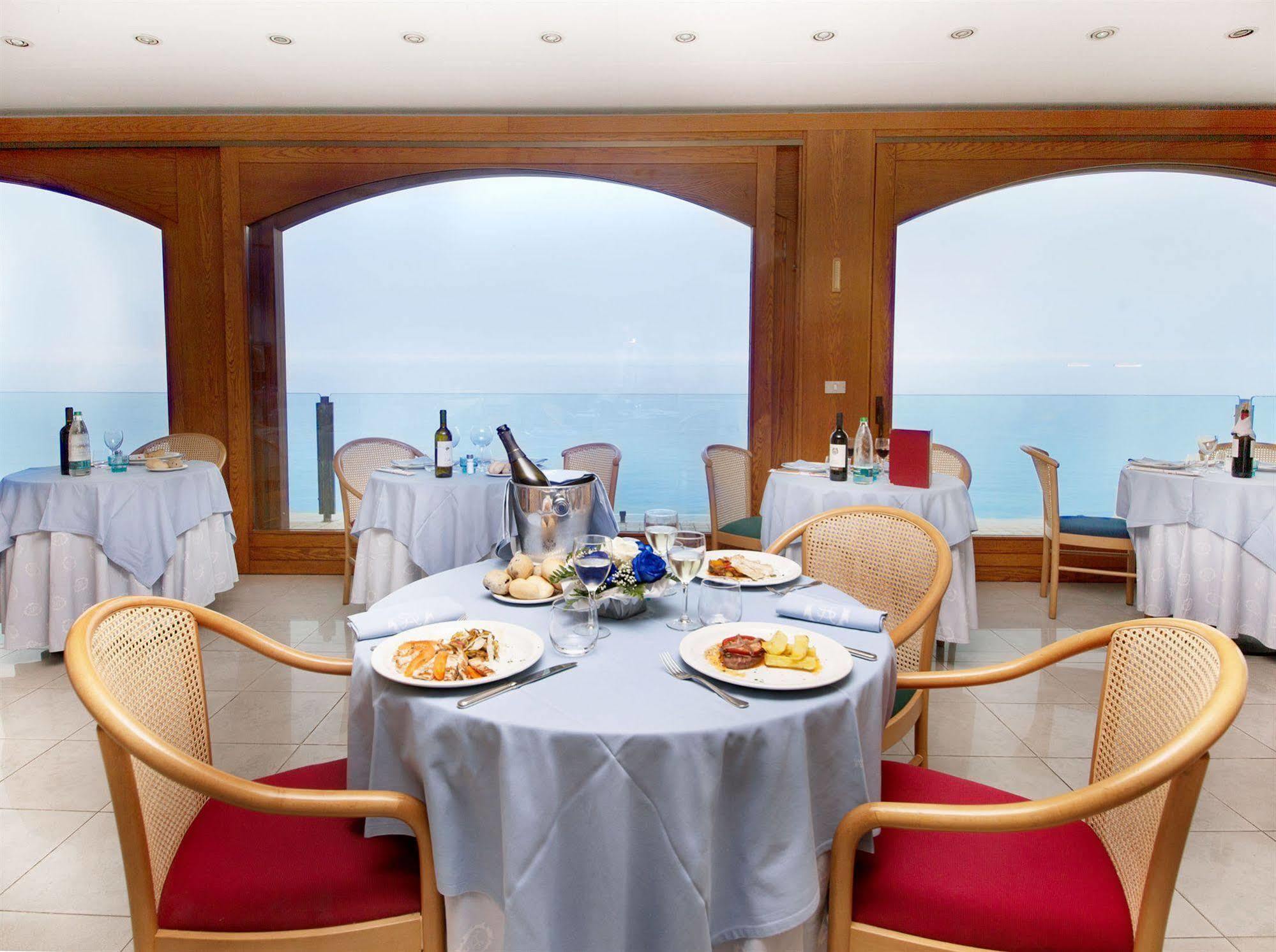 Grand Hotel Spiaggia Alassio Esterno foto
